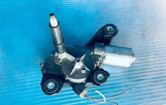 Renault Scenic III - Grand scenic III Rear window wiper motor 0390201856