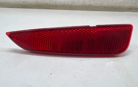 Opel Crossland X Rear tail light reflector 2122001037 13478306