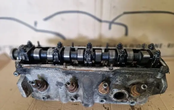 Volkswagen Golf II Engine head 068103265MX 068103351AK