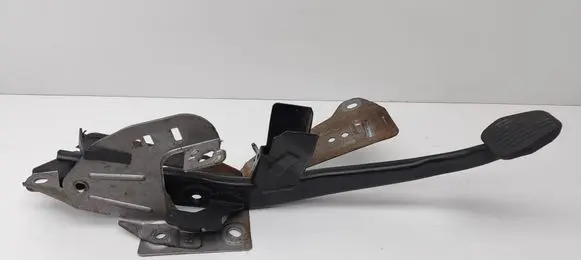 Ford Focus C-MAX Brake pedal 3M512467AJ