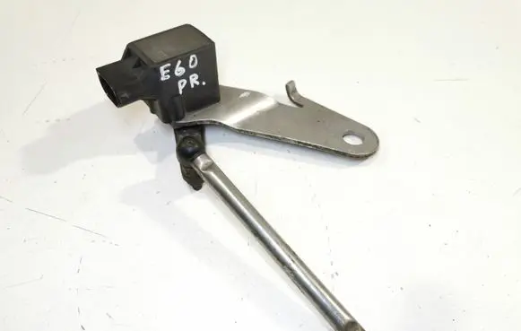 BMW 5 E60 E61 Headlight/headlamp level sensor 1093697