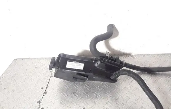 Jeep Grand Cherokee (WK) Power steering fluid tank/reservoir 52089905AC
