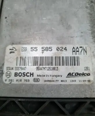 Opel Insignia A Engine control unit/module 55585024 0281018769