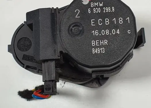 BMW 5 E60 E61 A/C air flow flap actuator/motor 6930299