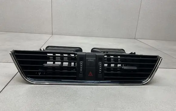 Skoda Octavia Mk3 (5E) Dash center air vent grill 5E0820951