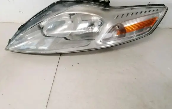 Ford Mondeo MK IV Headlight/headlamp
