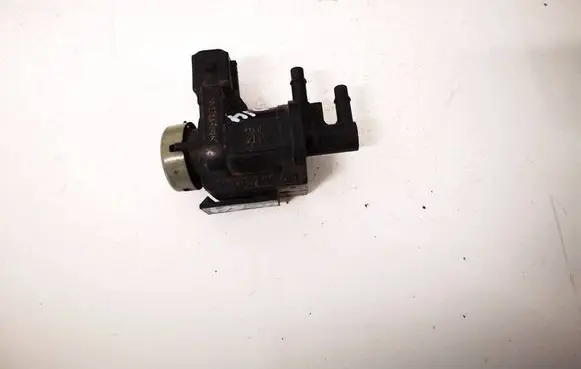 Audi A4 S4 B6 8E 8H Turbo solenoid valve 1J0906283A