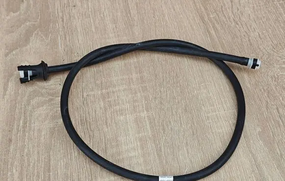 BMW 5 G30 G31 G38 Windshield washer fluid hose 7357350