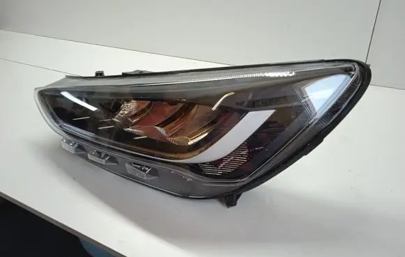 Ford Focus Headlight/headlamp NX7B13E015