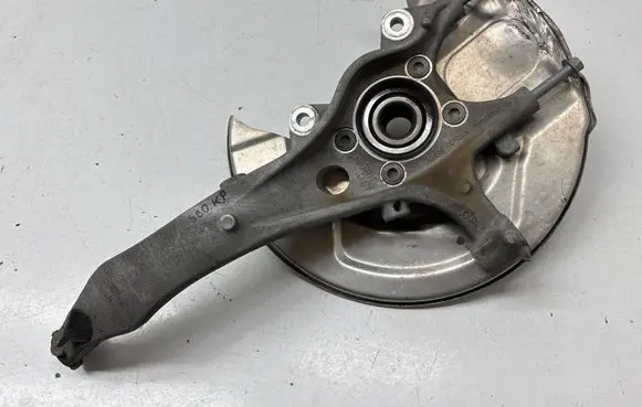Volvo S90, V90 Front wheel hub 31476611
