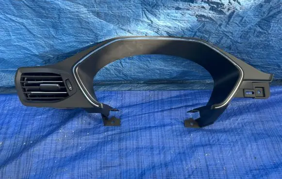 Ford Kuga III Panel trim LV4BS044D70A LJ6BS044D70A