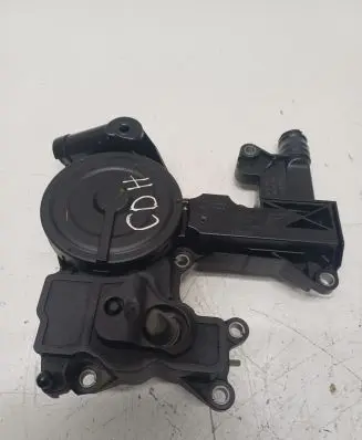Audi A4 S4 B8 8K Oil breather separator 06H103495E