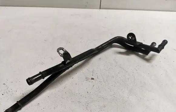 Audi A8 S8 D3 4E Engine coolant pipe/hose