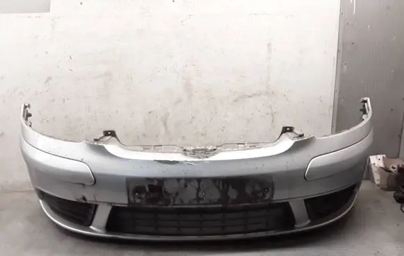 Volkswagen Golf Plus Front bumper 