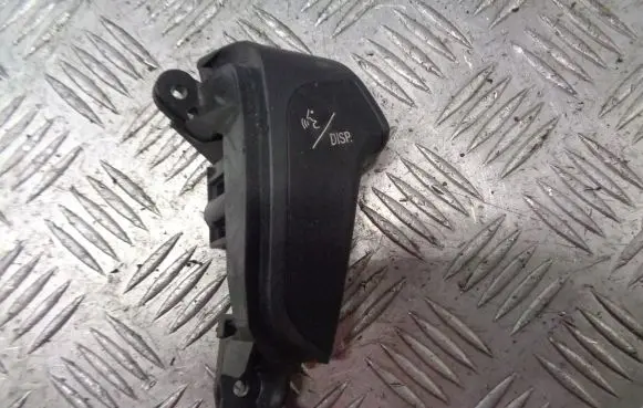 Toyota Avensis T250 Steering wheel buttons/switches 