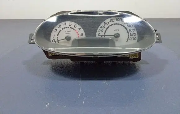 Toyota Yaris Verso Speedometer (instrument cluster) 8380052330