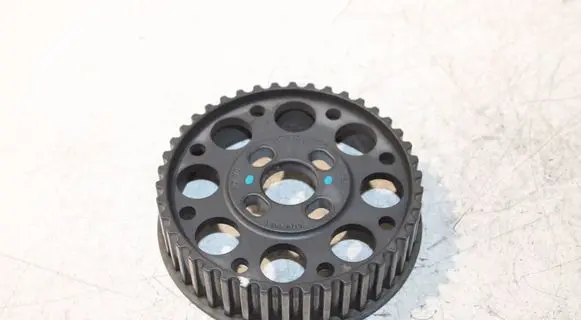 Volvo S60 Camshaft pulley/ VANOS 31375948