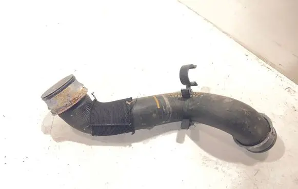 Mercedes-Benz E W212 Engine coolant pipe/hose