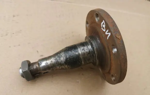 Audi 80 90 S2 B4 Rear wheel bearing hub 