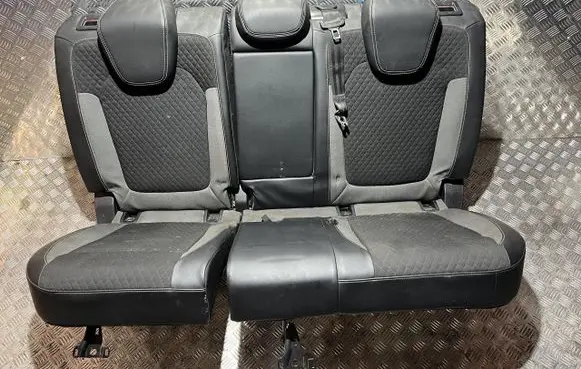 Opel Grandland X Seat set DG24689