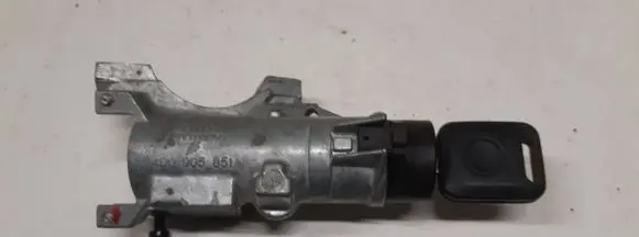 Audi A4 S4 B5 8D Ignition lock 4D0905851A