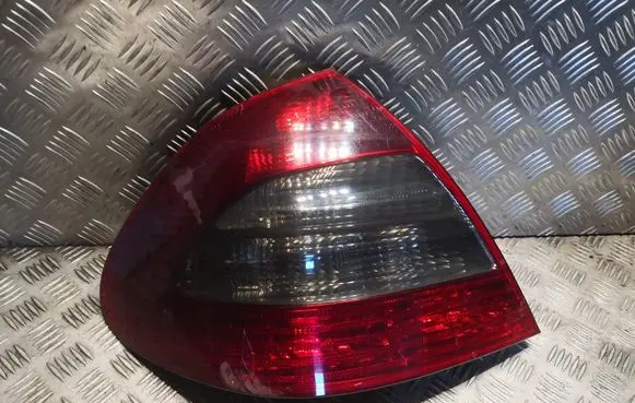 Mercedes-Benz E W211 Rear/tail lights 2118202364 A2118202364