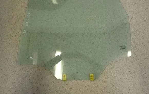 Chevrolet Aveo Sliding door window/glass 