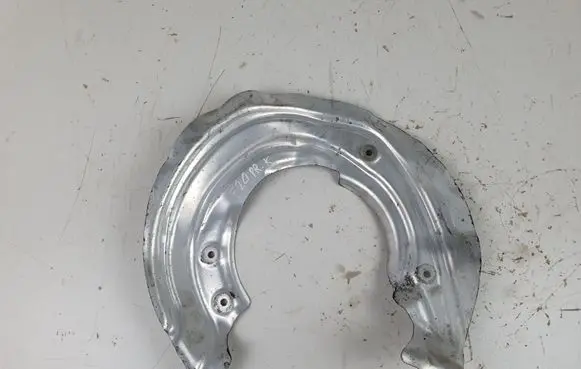BMW 1 F20 F21 Front brake disc dust cover plate 6873417