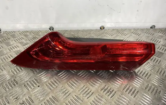 Honda CR-V Rear/tail lights W0706
