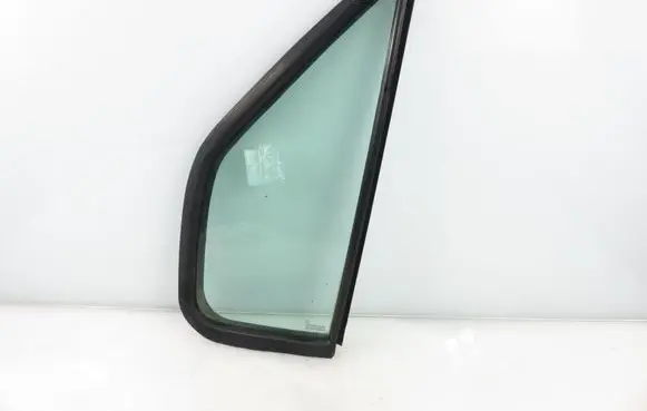 Opel Movano A Front triangle window/glass 