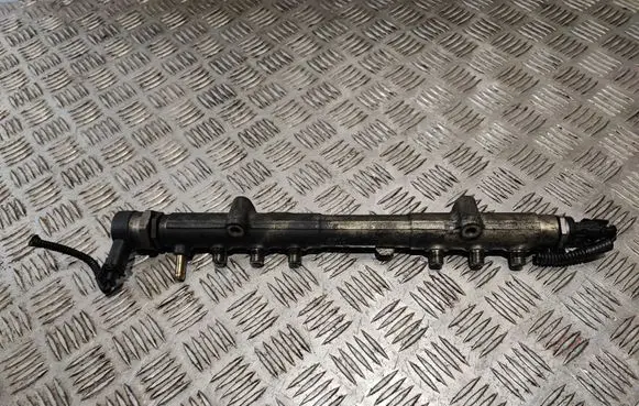 Fuel main line pipe