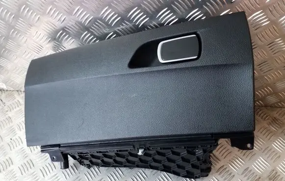BMW 1 F20 F21 Glove box 9226048