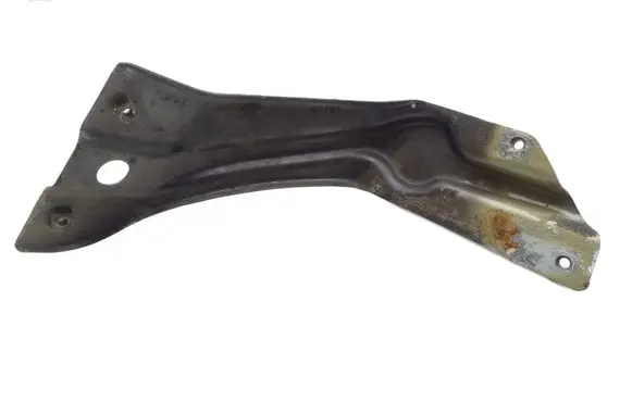 Volkswagen Scirocco Fender mounting bracket 1K8821135