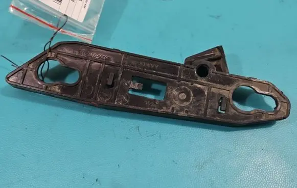 Peugeot 308 Front bumper mounting bracket AA36136489 IMPRK1383724