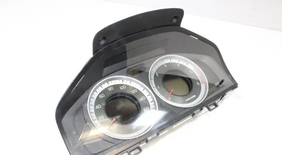 Volvo V70 Speedometer (instrument cluster) 31327584AA 31327584