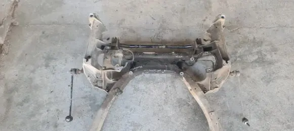 BMW 5 E39 Front subframe 6759462 6759461