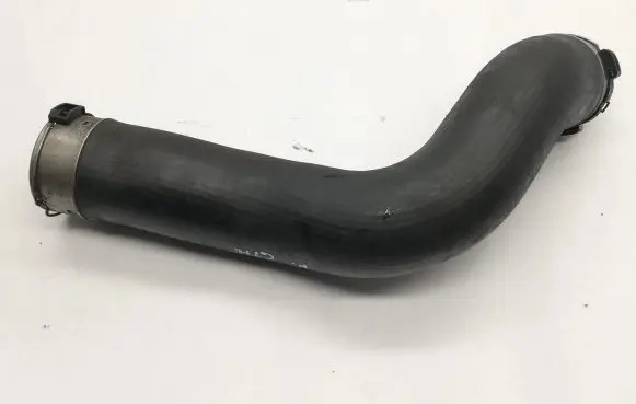 BMW 5 F10 F11 Intercooler hose/pipe 7810615