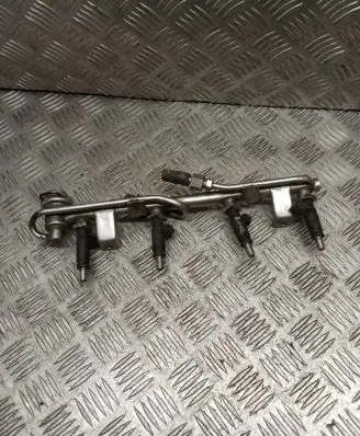Audi A4 S4 B6 8E 8H Fuel main line pipe