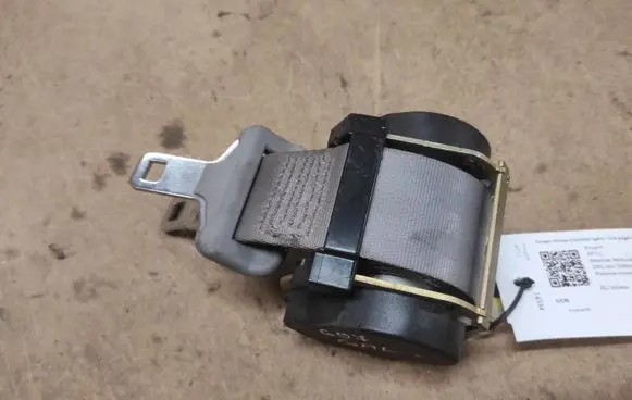 Peugeot 607 Middle seatbelt (rear) 4491061
