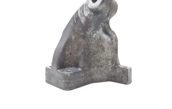 Mercedes-Benz E W211 Engine mounting bracket A6422230004