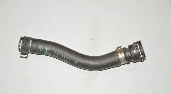 BMW i3 Engine coolant pipe/hose 7616037