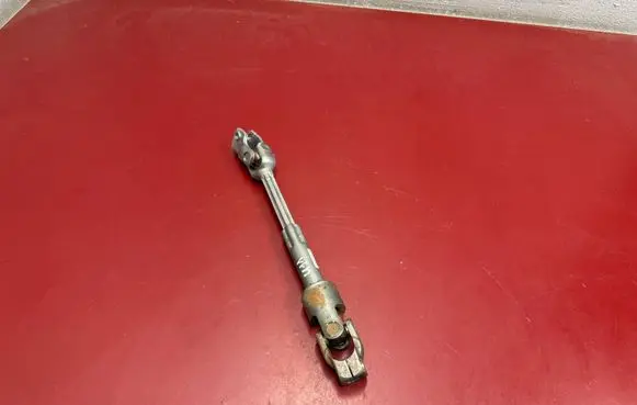 BMW X1 U11 Steering column universal joint 6891204