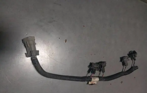 Lada Kalina I Fuel injector wires 21113724036