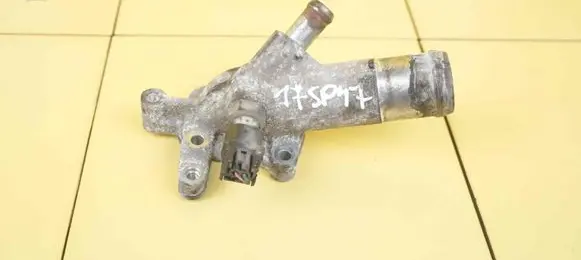 Honda CR-V Engine coolant pipe/hose 17SP47