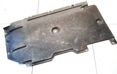 Volvo V40 Engine splash shield/under tray 31407518