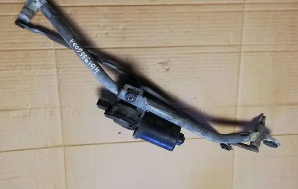 Audi A6 S6 C5 4B Front wiper linkage and motor 4B1955603A