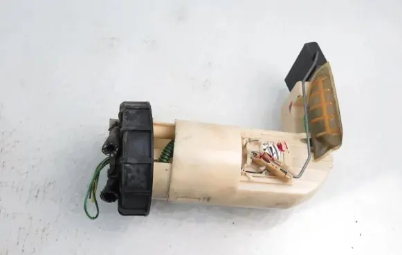 Peugeot 106 In-tank fuel pump 9634981680