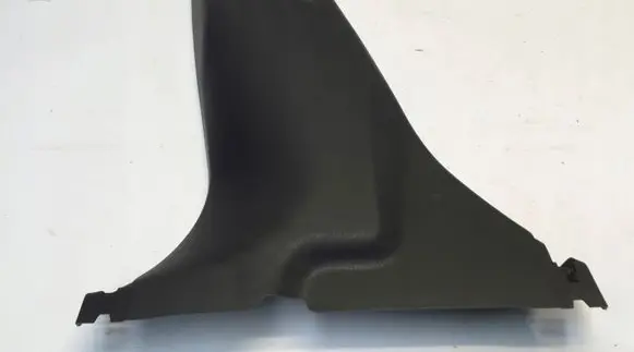 (B) pillar trim (bottom)
