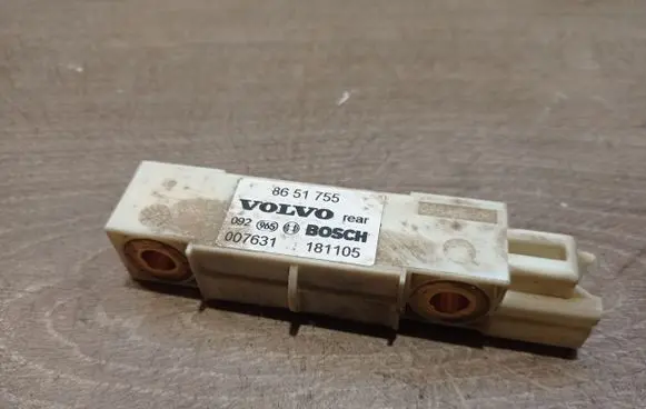 Volvo XC90 Airbag deployment crash/impact sensor 8651755
