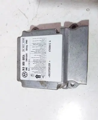 Volkswagen Golf V Airbag control unit/module 1K09095A